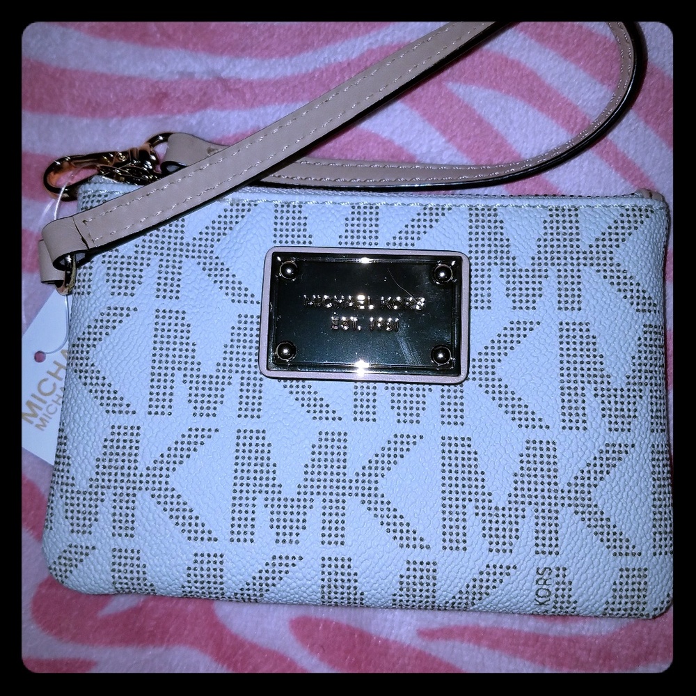 Michael Kors Wristlet